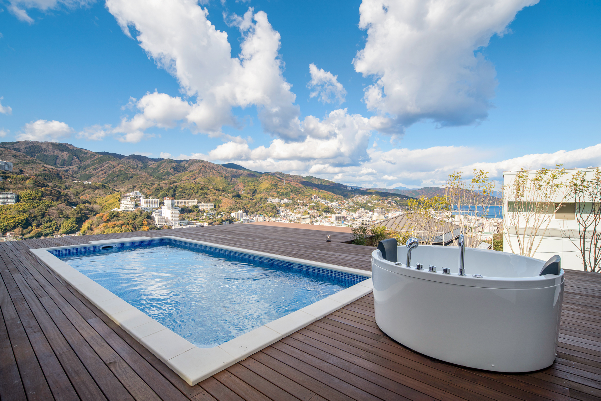 伊東市瓶山の新築戸建て別荘