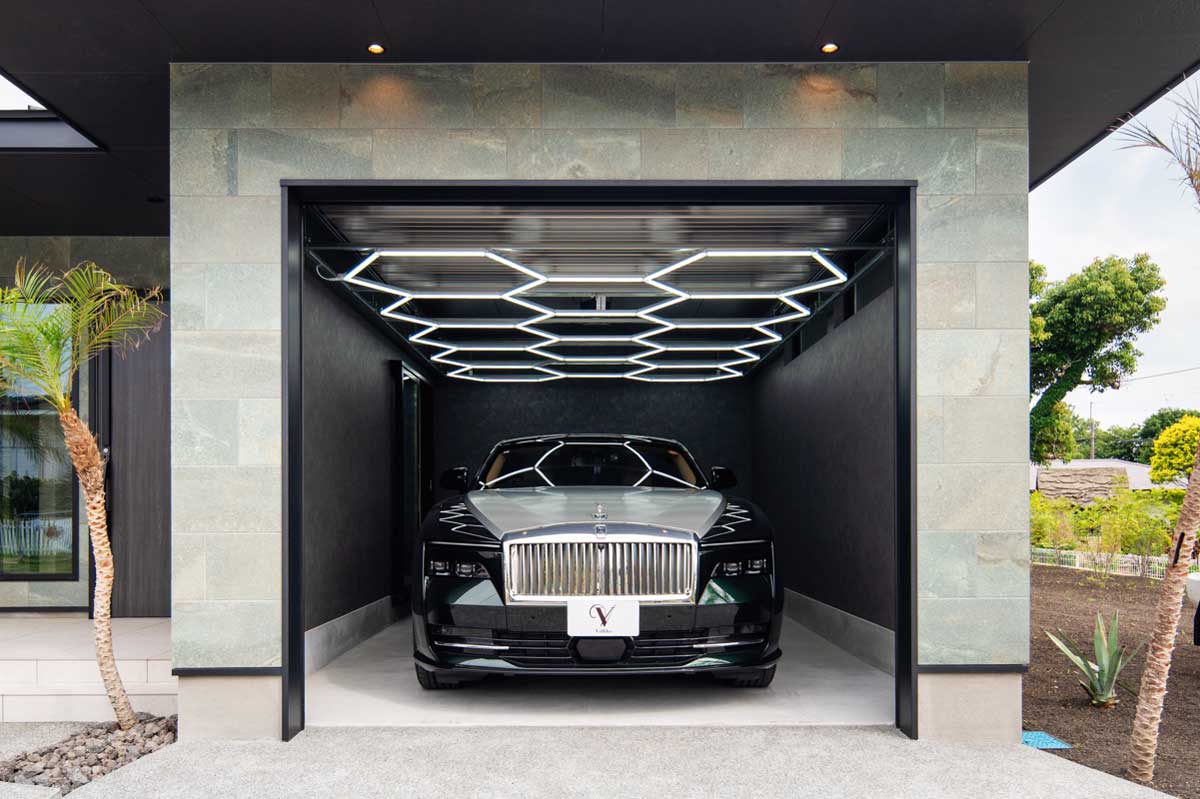 ビルトインガレージ・電動オーバースライダー